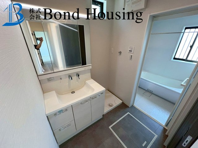 ルーフバルコニー付き　垂水区泉が丘３丁目　新築戸建