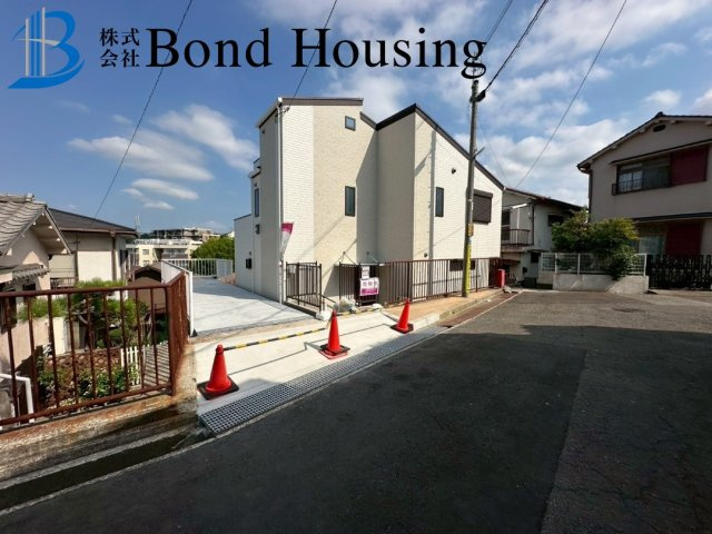 ルーフバルコニー付き　垂水区泉が丘３丁目　新築戸建