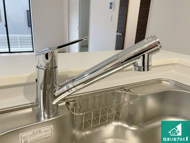 枚方市星丘　第6期　新築一戸建ての設備|食事後の一仕事、食器洗いをボタン一つでお任せできちゃいます！場所を取らないビルトイン式なので、お料理スペースもしっかり確保！