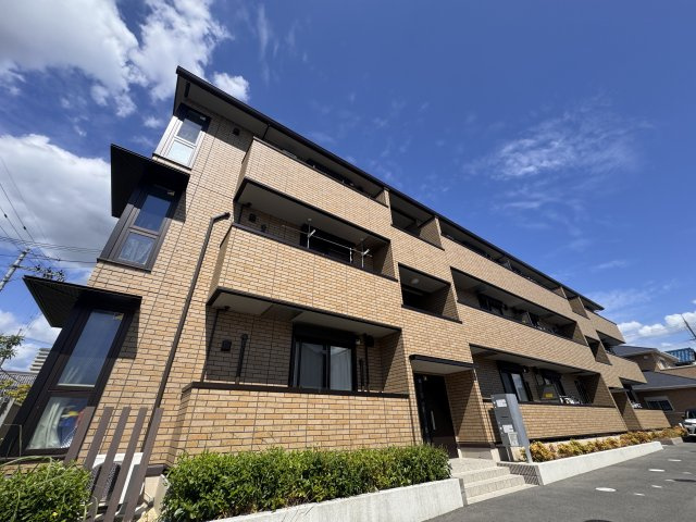 エスタール長岡京の外観