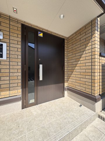 エスタール長岡京のエントランス