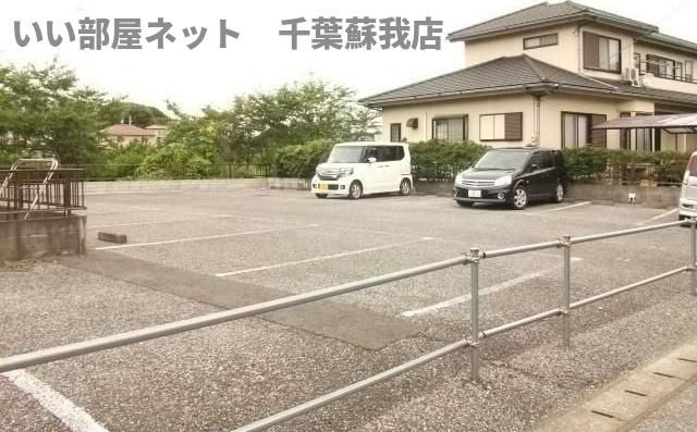 リバーストーンの駐車場|カースペースがあります