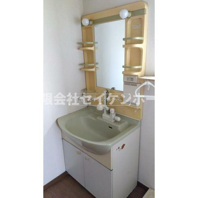 熊谷市上之　中古戸建の洗面所