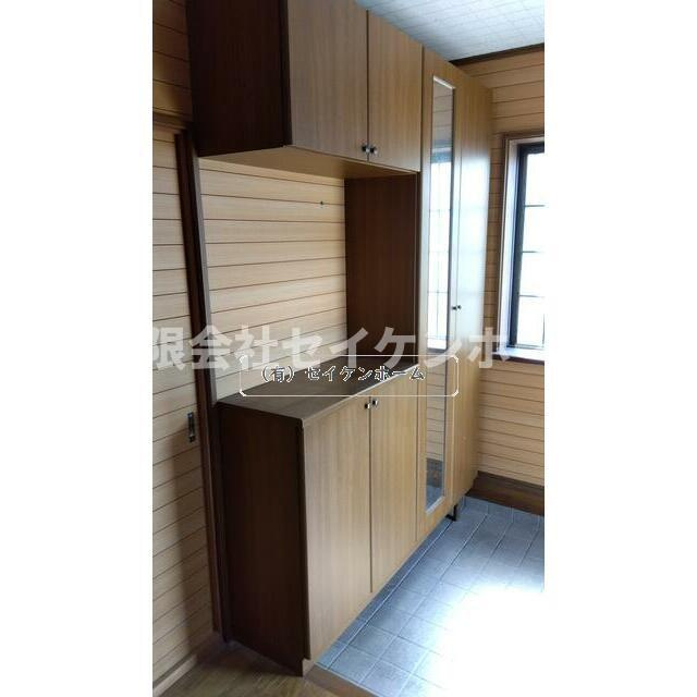 熊谷市上之　中古戸建の玄関