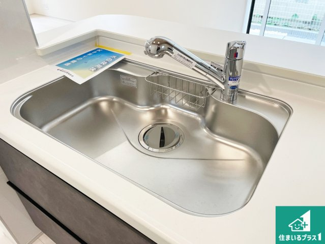 大津市際川　新築一戸建ての設備|広々としたシンクで食器洗いも楽々！