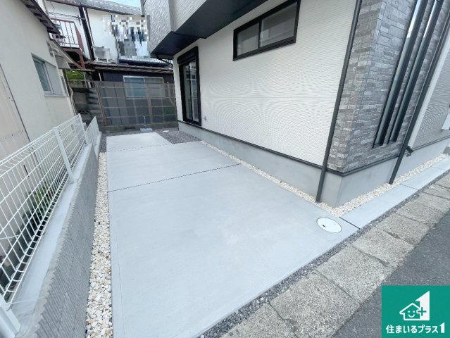 大津市際川　新築一戸建ての駐車場|駐車スペース！散水栓があるので、こまめに愛車を洗えます！