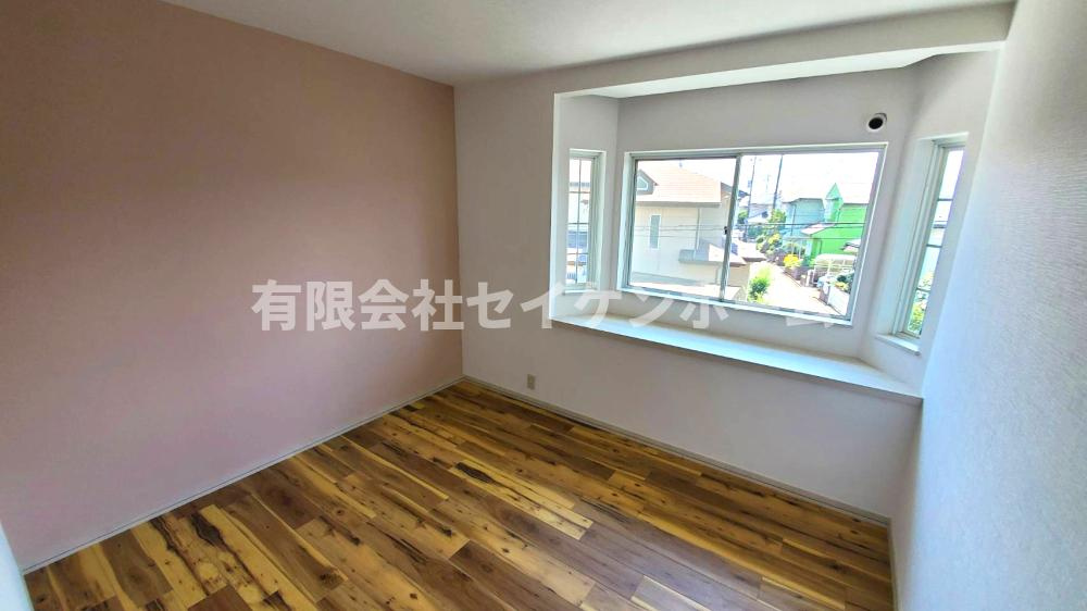 熊谷市万吉　中古戸建の洋室