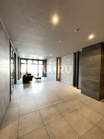 レジュールアッシュ都島ヴェルクレールのロビー