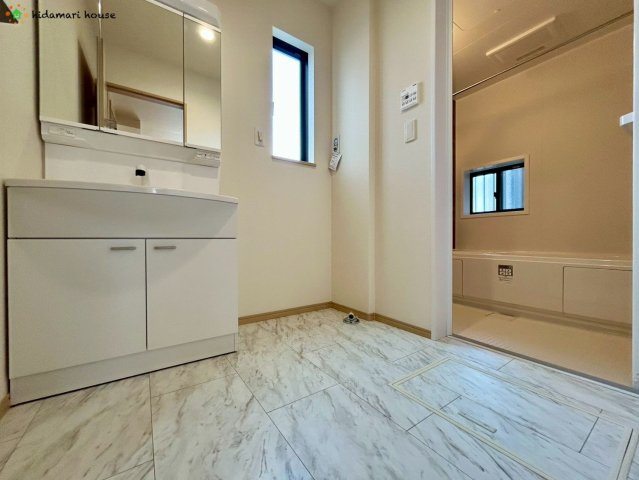 北本市北本第1　新築戸建　ハートフルタウンCの洗面所