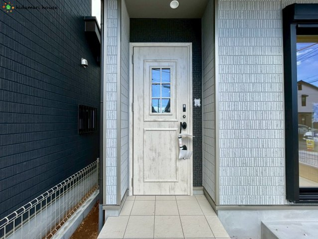 北本市北本第1　新築戸建　ハートフルタウンCの玄関