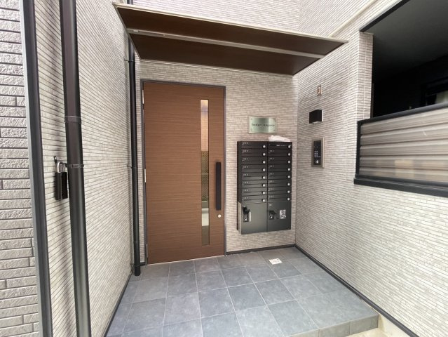 badge nagaseのエントランス