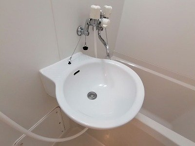 レオパレスベル芦屋の洗面所|内装は落ち着いています