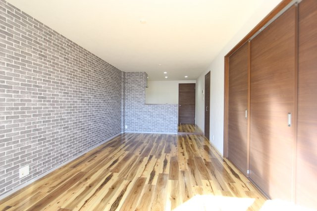 マンション雅の居間・リビング