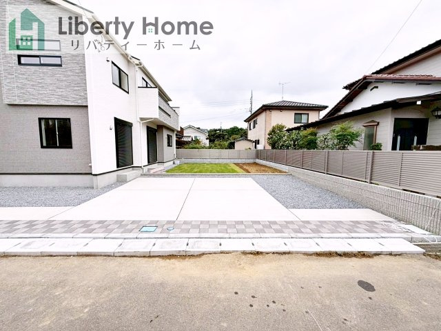 土浦市天川1丁目2期　新築戸建の駐車場