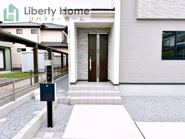 土浦市天川1丁目2期　新築戸建のエントランス