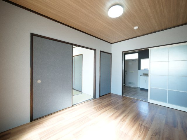 ル・クール緑町の居間・リビング