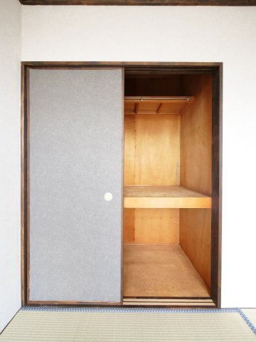 ル・クール緑町の収納