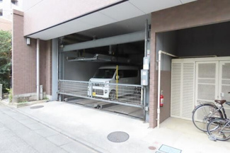 【駐車場】
