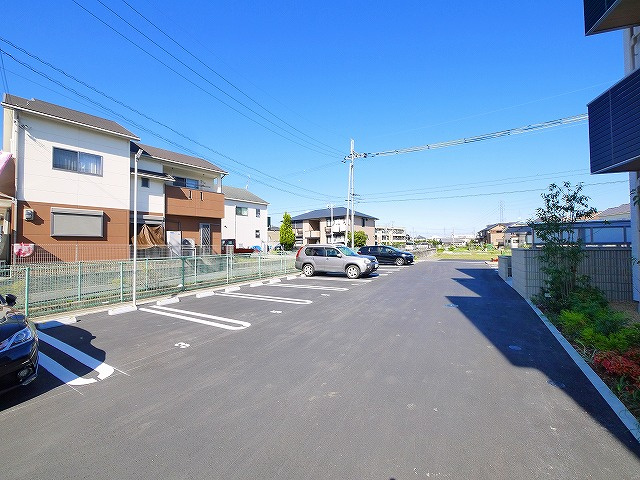 グレース・ヴィレの駐車場|駐車場に車を止められます