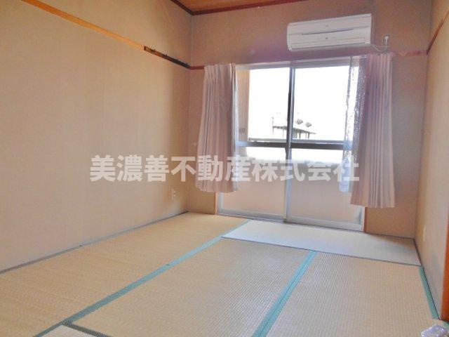 ６５５７６　岐阜市折立アパートの和室