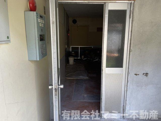【エントランス】 | 川島町倉庫M