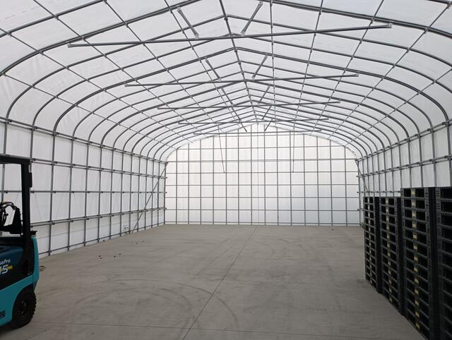 岩船倉庫　1階のロビー