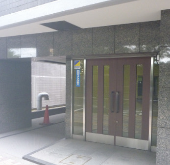 エクセリア代々木のエントランス
