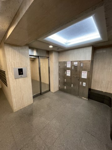 エクセリア代々木のロビー