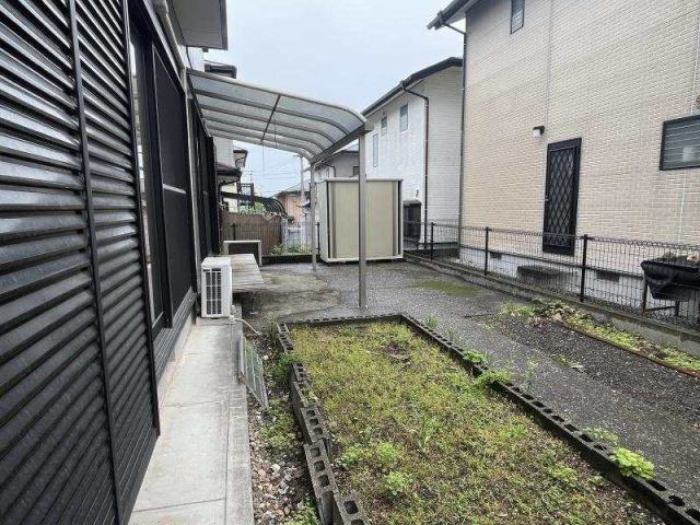 高知市潮見台１丁目　中古一戸建て（高台）のキッチン|吊戸棚収納でキッチンすっきり
