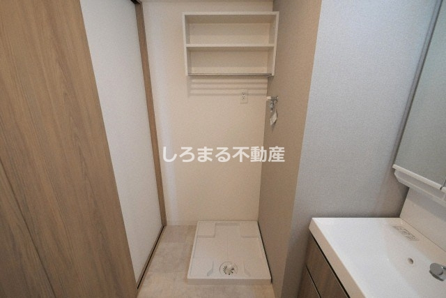 プレサンスＮＥＯ九条ディアシスの収納