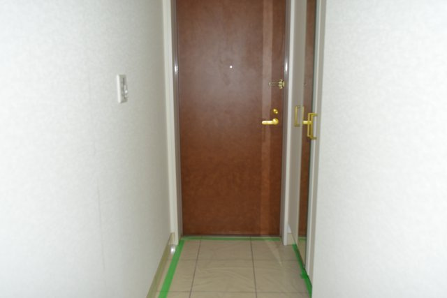 東村山市富士見町１丁目の中古マンションの玄関