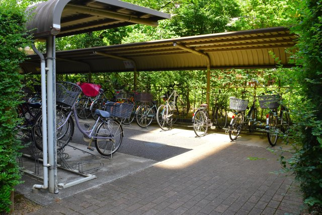 東村山市富士見町１丁目の中古マンションの駐輪場