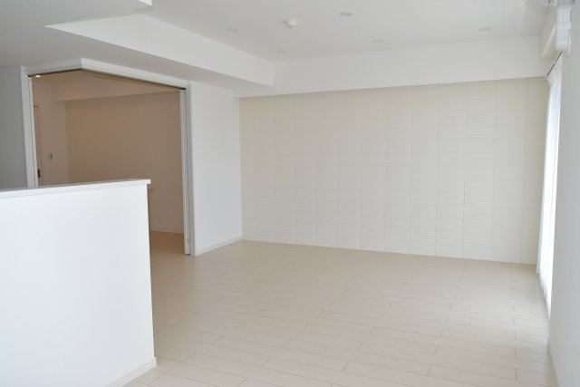 東村山市富士見町１丁目の中古マンションの居間・リビング