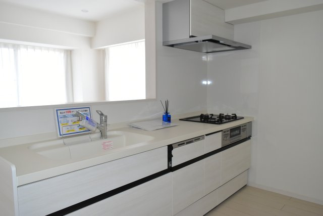 東村山市富士見町１丁目の中古マンションのキッチン