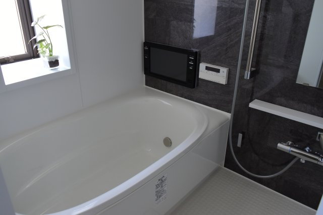 東村山市富士見町１丁目の中古マンションの浴室