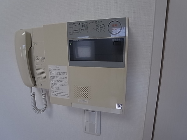 神戸市兵庫区会下山町１丁目のアパートのセキュリティ|TV付インターフォン