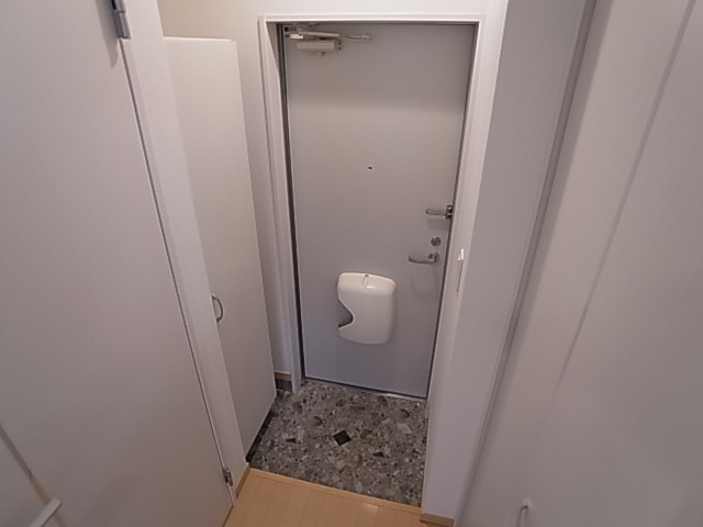 神戸市兵庫区会下山町１丁目のアパートの玄関|シューズボックス付玄関