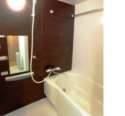 【浴室】 | リブリ・Fiona | 落ち着いた空間のお風呂です