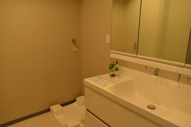 東村山市富士見町１丁目の中古マンションの独立洗面台