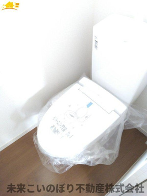 【トイレ】 | Erde白岡市白岡11期5号棟 | 白を基調とした清潔感のある空間です◎お好みのアレンジでオリジナルの空間に仕上げましょう♪