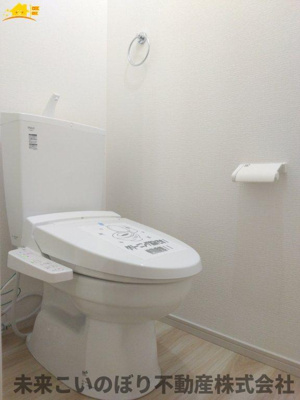 【トイレ】 | LIGARE蓮田市桜台4期 | 白を基調とした清潔感のある空間です◎お好みのアレンジでオリジナルの空間に仕上げましょう♪