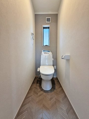 仙台市太白区大谷地　フルリフォーム住宅♪のトイレ