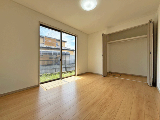 仙台市太白区大谷地　フルリフォーム住宅♪の洋室