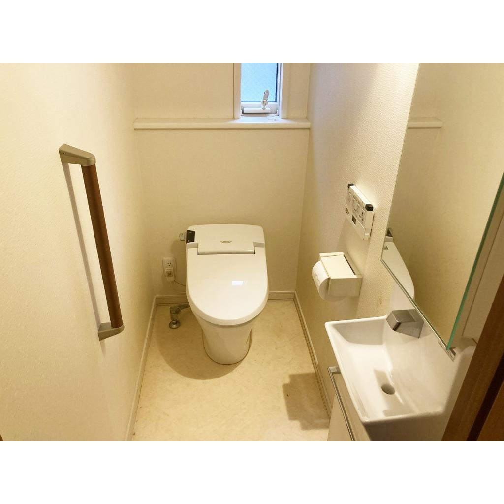 富士見台4丁目戸建貸家のトイレ|トイレ