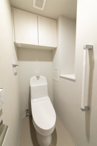 プラウドフラット上野松が谷のトイレ