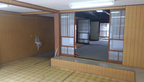【居間・リビング】