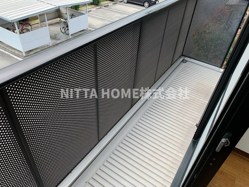 ファミーユのバルコニー|南向きバルコニーは日当たり良好!(^^)!