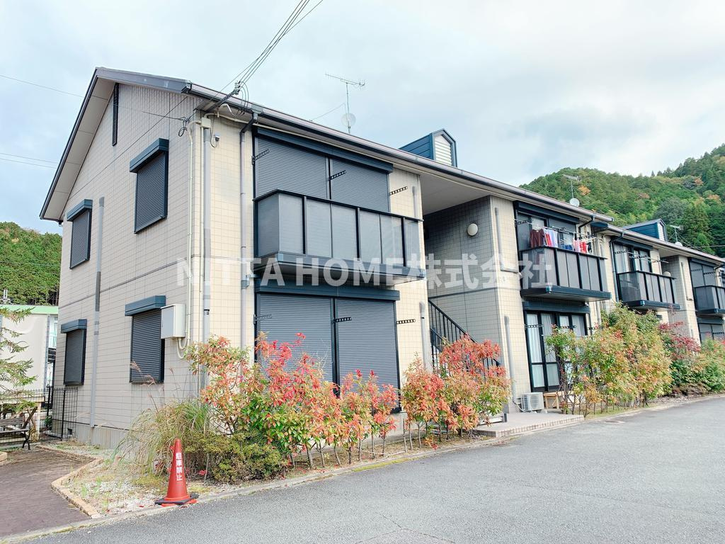 ファミーユの外観|洗髪洗面化粧台がついている２ＬＤＫです☆彡