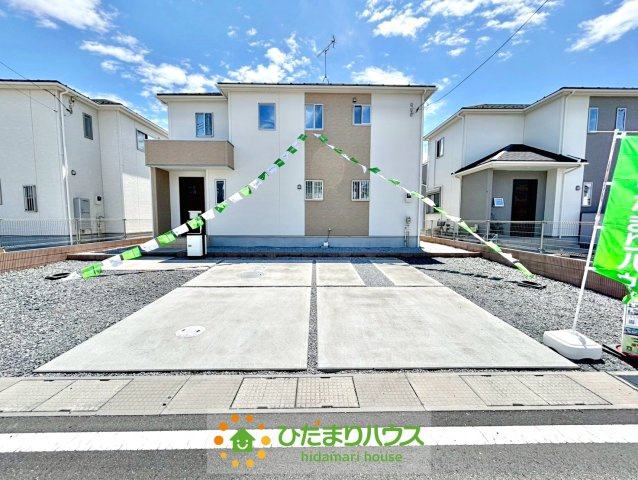 加須市下高柳　中古一戸建て　の駐車場|最大4台駐車可能です♪