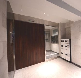 【エントランス】 | CLASS YOTSUYA | エントランスです